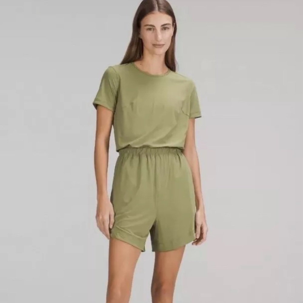 NWT Lululemon Lightweight High-Neck Romper Sz 6